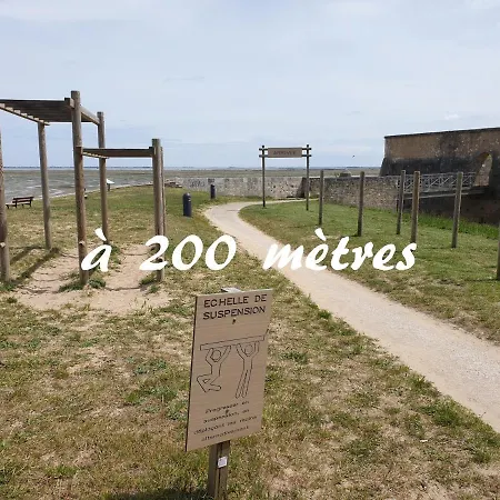 Апартаменты Adopt'ile Ле-Шато-д'Олерон